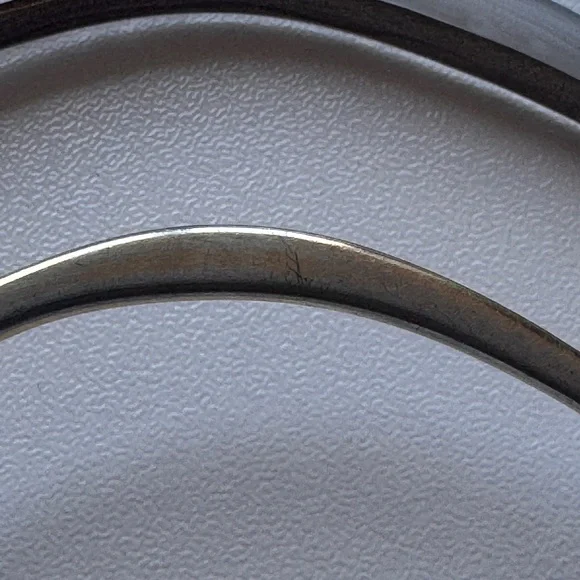 ALEXIS BITTAR GOLD LUCITE AND LIQUID METAL DOUBLE BANGLE SET - Picture 6 of 8